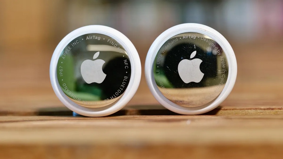 Làm thế nào để biết thiết bị Apple AirTag của người khác có đang theo dõi bạn hay không?